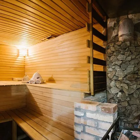 Zelenyy Bir Otel Skhidnytsia